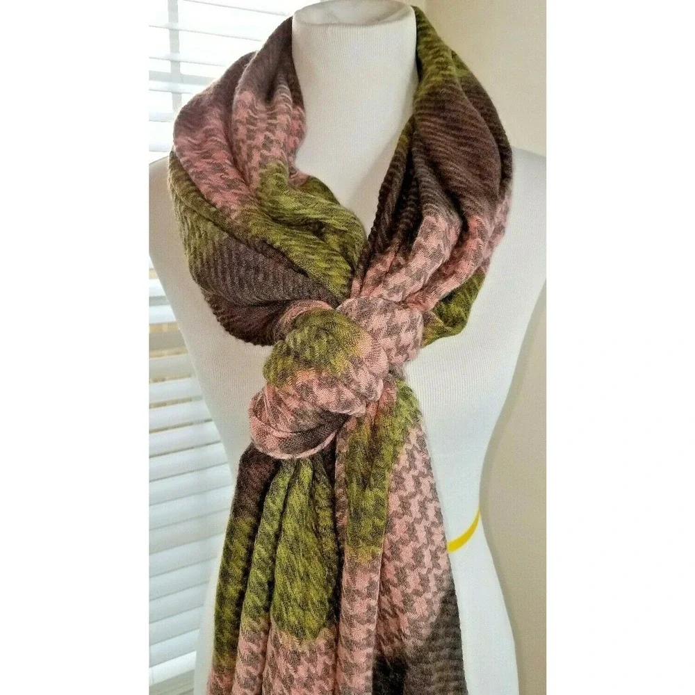 New OCTAVIA Stitch Fix Colorblock Houndstooth SCARF Pink Multi 26